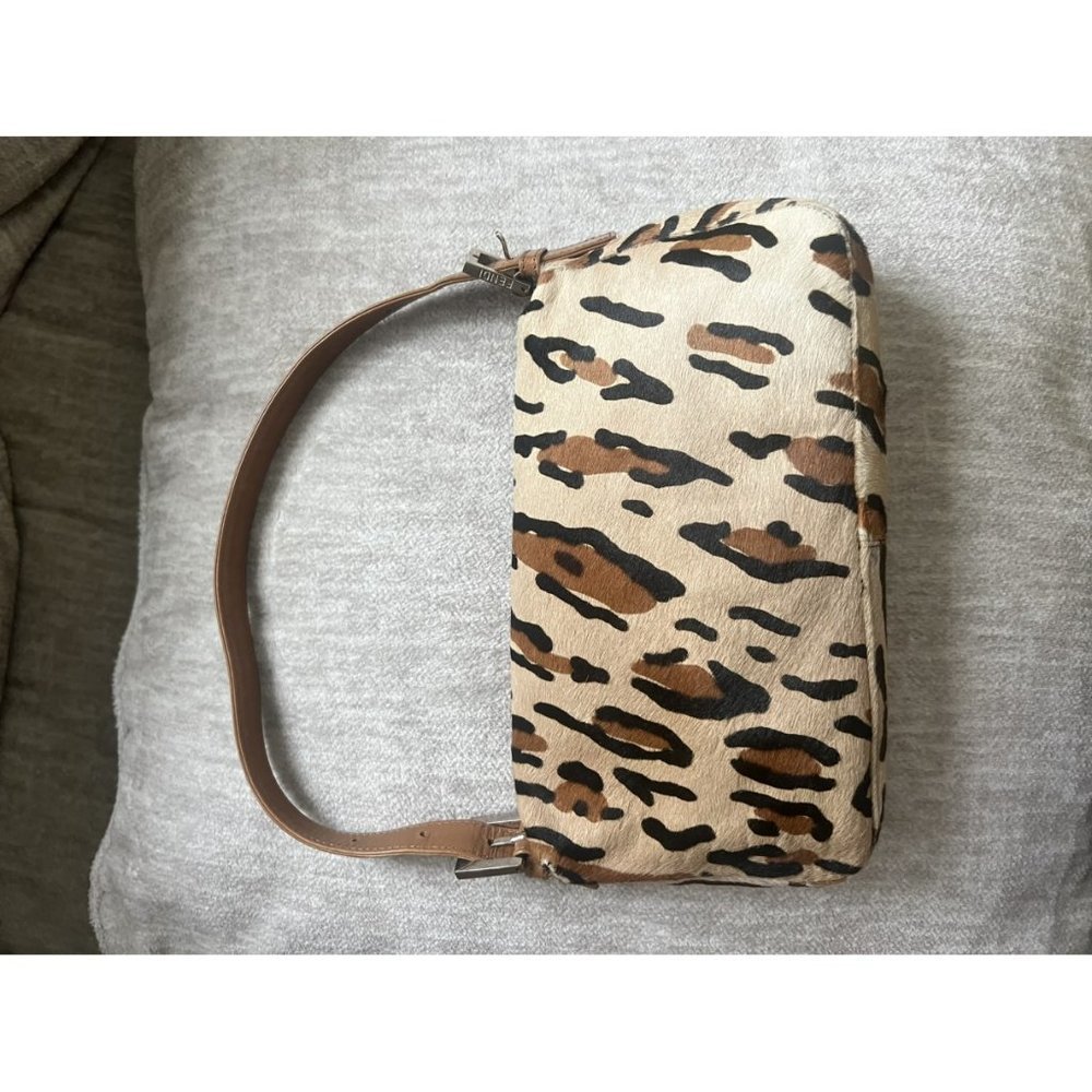 Fendi Leopard Print Baguette - Picture 8 of 8